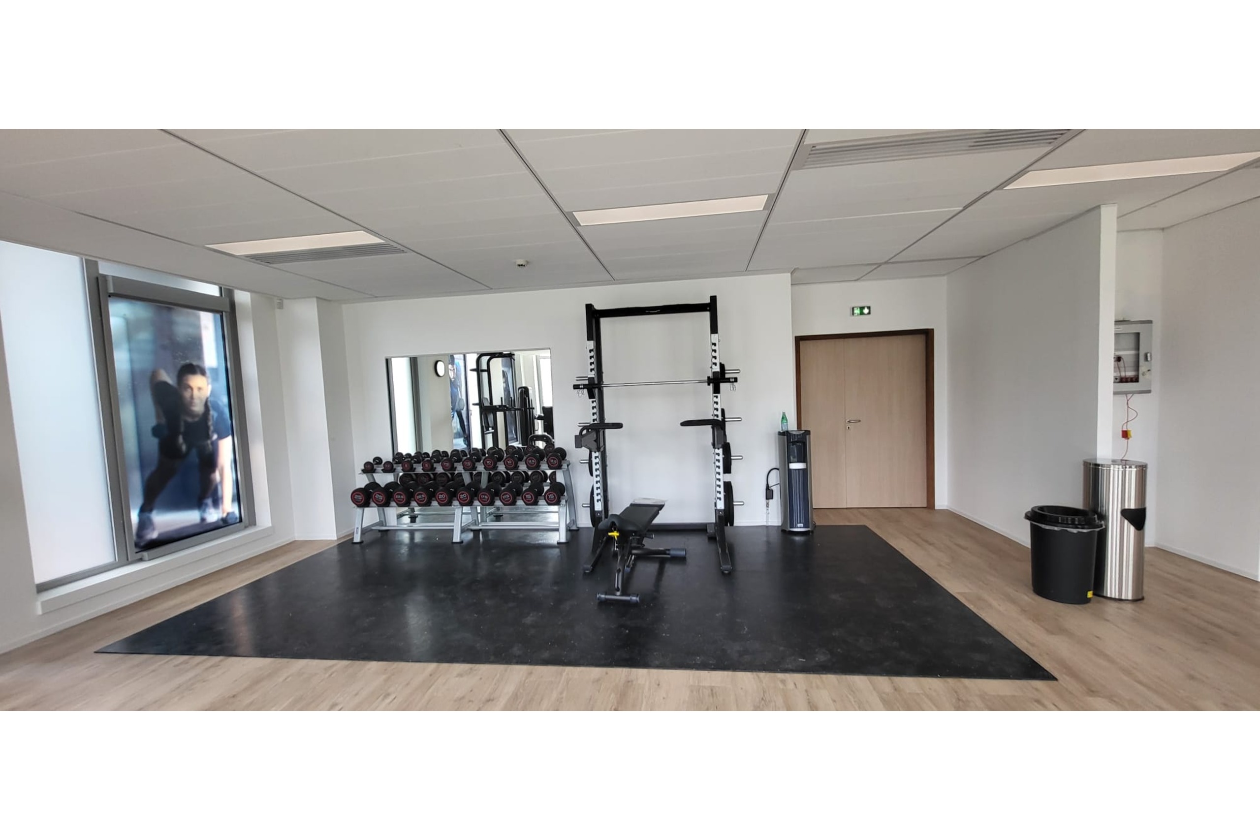 ac558fed-1962-4d2c-b183-732d7724459c (1)